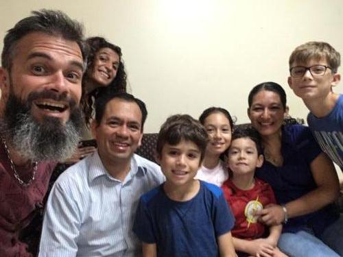 Avec la famille de Javier Sol y Café